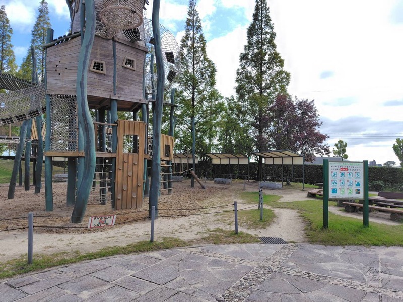 denpark-reach-for-the-sky
