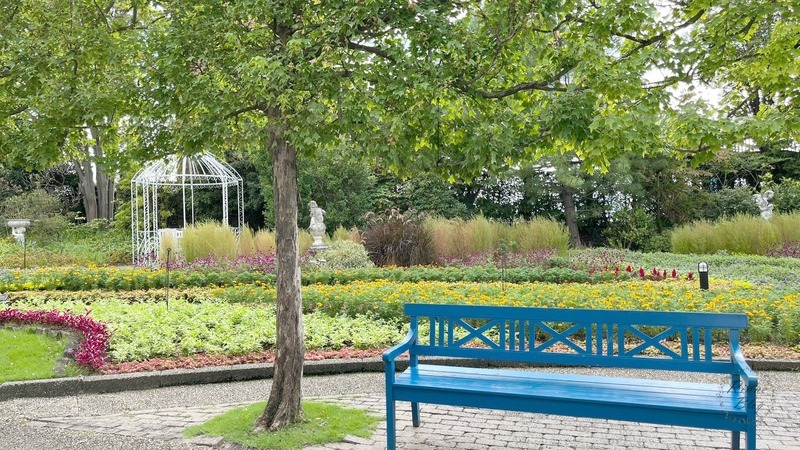 denpark-romantic-garden